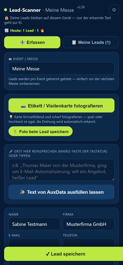 Lead-Scanner: fotografiertes Namensschild und daraus erkannte Kontaktdaten